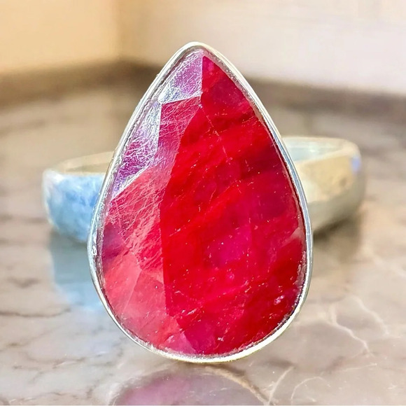 Natural Ruby Sterling Silver Ring (Sz 6) - Picture 5 of 12